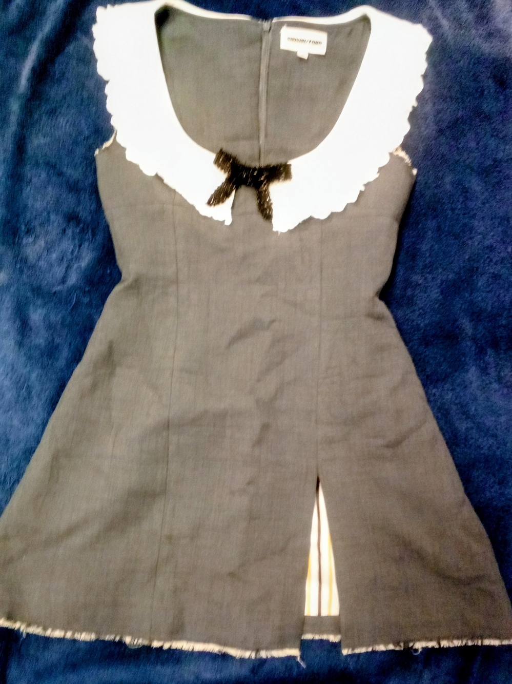 Shushu Tong Scalloped Collar Gray Sleeveless Dress with Bow